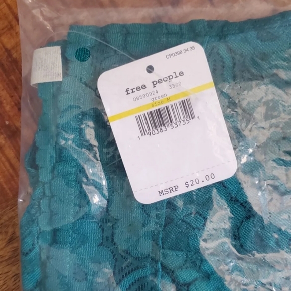 💚 Free People Galloon Lace Racerback Bralette 💚 - Picture 5 of 10